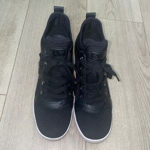 Guess sneaker bootie size 7.5